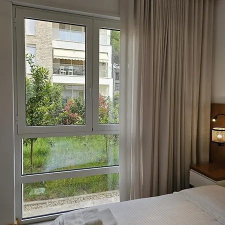 Pinegrove דירה דורס